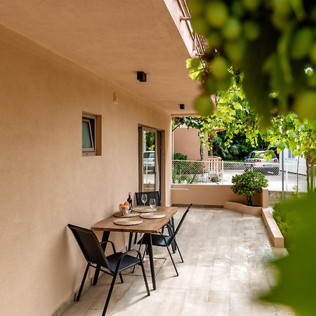 Apartment Mia Bijela Exterior foto